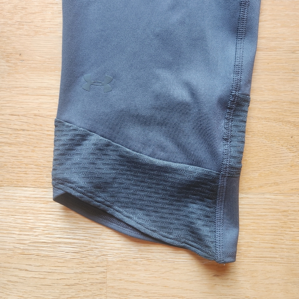NWT Under Armour Capri - Picture 3 of 15